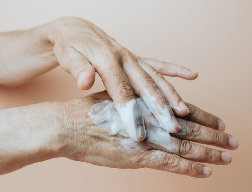 Haut- &amp; Nagelpflege